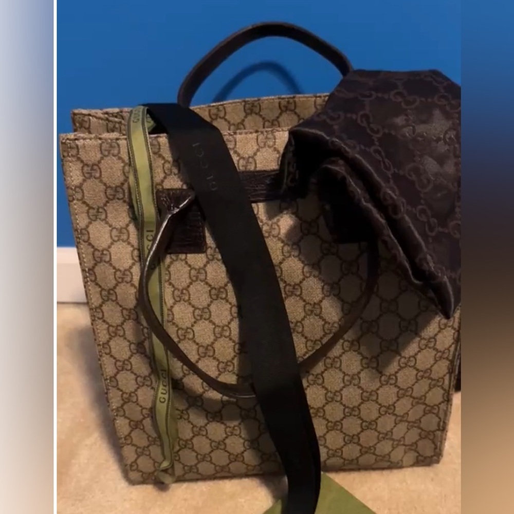 Gucci Brown Monogram Tote w/vintage dust bag,Shopping Bag and Ribbons - Picture 1 of 16